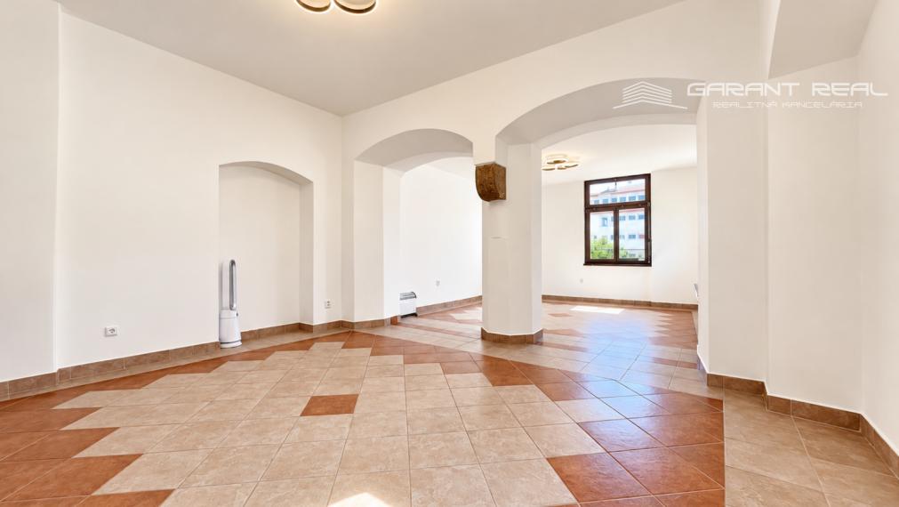 GARANT REAL - prenájom obchodno - kancelárske priestory, Hlavná ulica, 110 m2