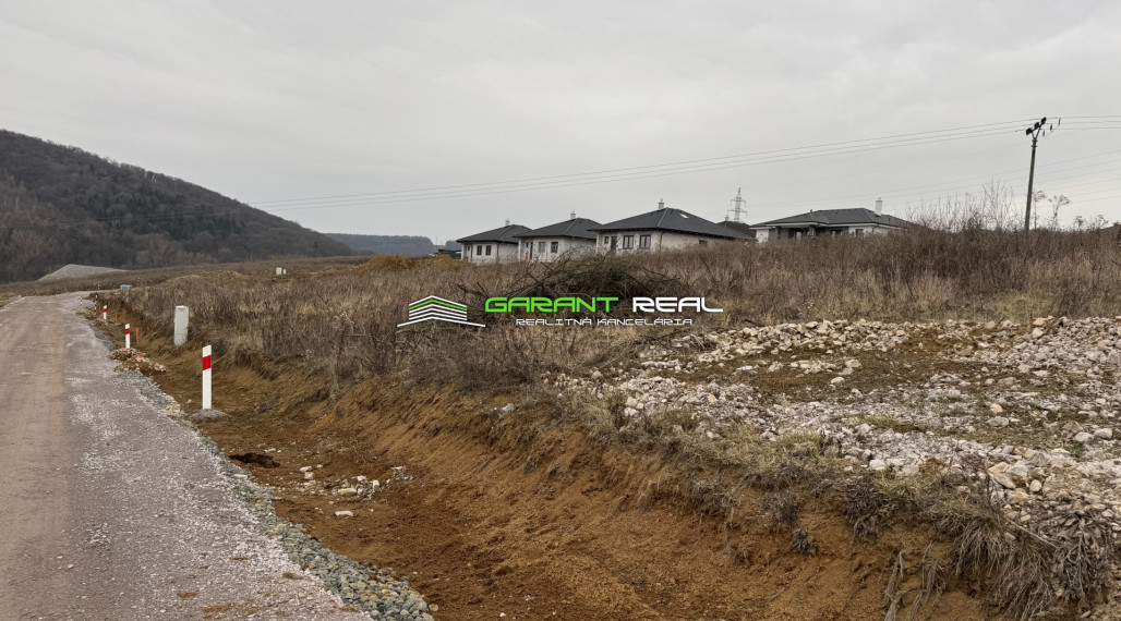 GARANT REAL - predaj stavebné pozemky 525 m2, 546 m2, 1367 m2, Veľký Šariš, Kanaš