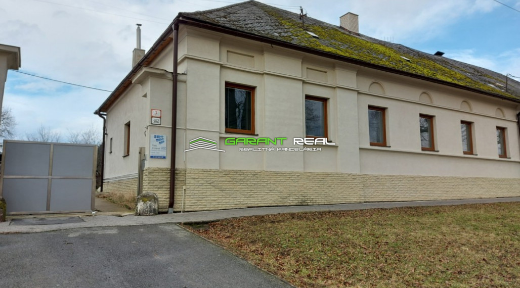 GARANT REAL - predaj rodinný dom,145 m2, s garážou a 2 hospodárskymi budovami 66 m2, Prešov, Solivar