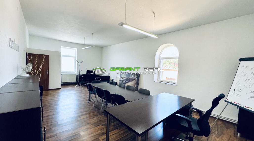 GARANT REAL - prenájom klimatizovaný, zariadený obchodný priestor, resp. priestor na služby, 195 m2, s parkovaním, Prešov, Masarykova ul.