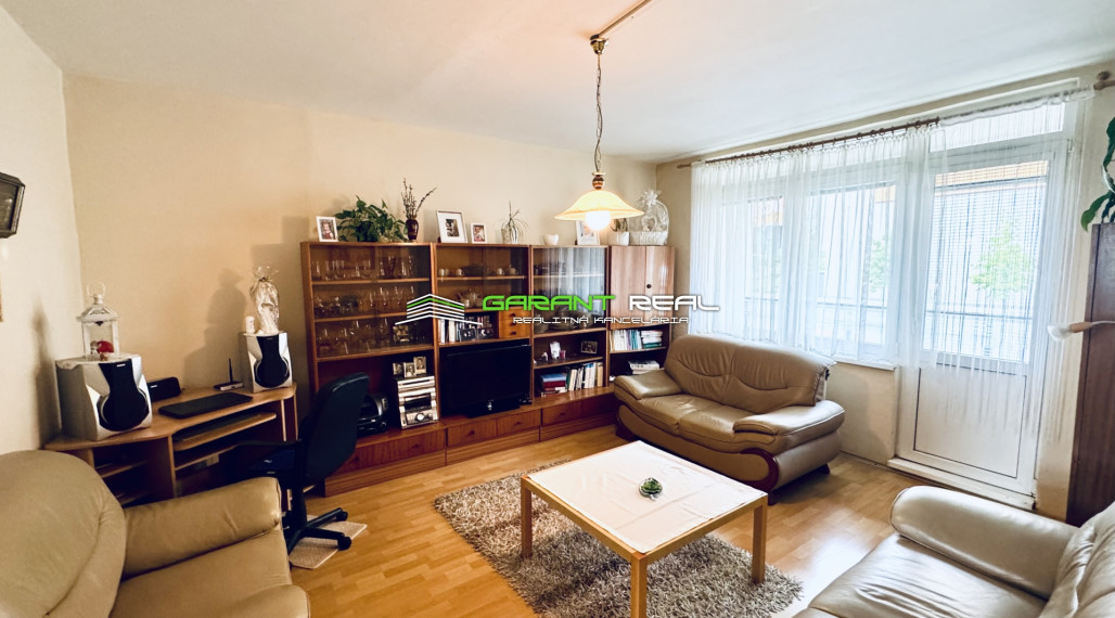 GARANT REAL - prenájom 2-izbový byt 52 m2 s loggiou, zariadený, po rekonštrukcii, Prešov, centrum, Hviezdoslavova ul.