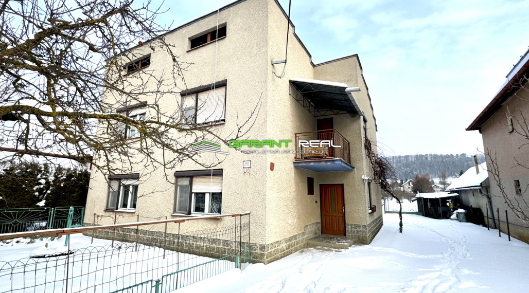 GARANT REAL - predaj 2-podlažný rodinný dom dvojgeneračný, s garážou, pozemok 1891 m2, Svinia, okr. Prešov