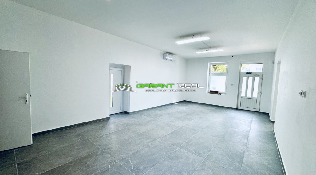 GARANT REAL - prenájom klimatizovaný, zariadený obchodný priestor, resp. priestor na služby, 110 m2, s parkovaním, Prešov, Masarykova ul.